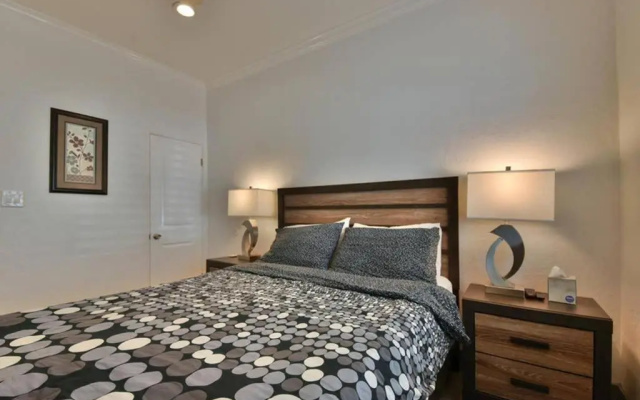 photo 4 of 1000#1 Contemporary Home w/ Parking, Grill, & AC!