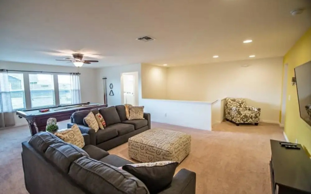 photo 2 of 1005 The Shires House 7 Bedroom by Florida Star