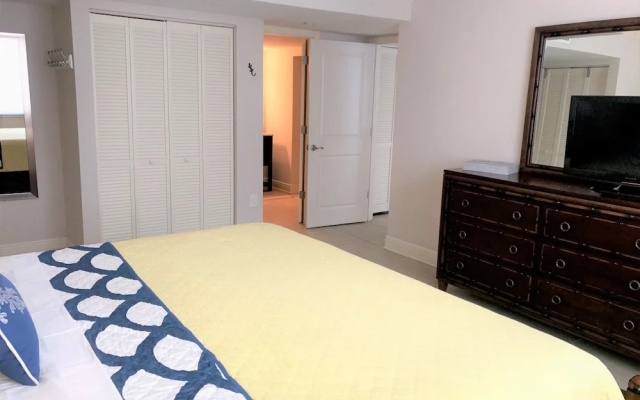 photo 3 of 101 - Excelsior 2 Bedrooms 2 Bathrooms Condo
