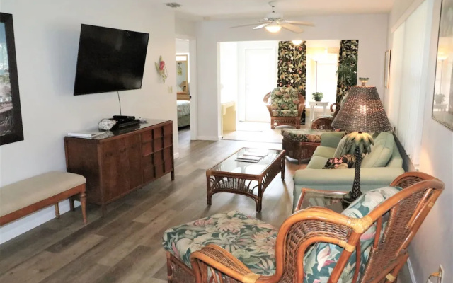 photo 4 of 1010 Point of Rocks Road 2 Bedrooms 2 Bathrooms Duplex