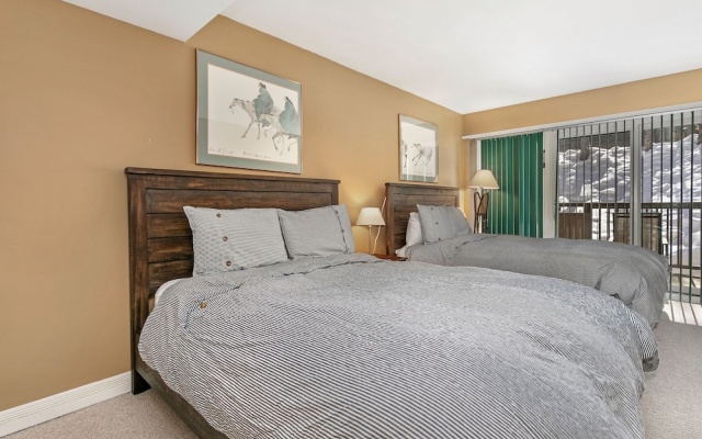 photo 5 of 103 Fallridge Miniums 3 Bedroom Condo by RedAwning