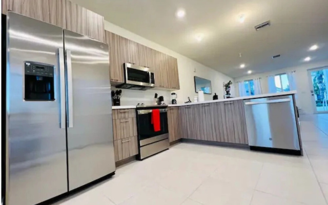 photo 2 of Rare Find! NEW Corner House by MIA Best of Doral