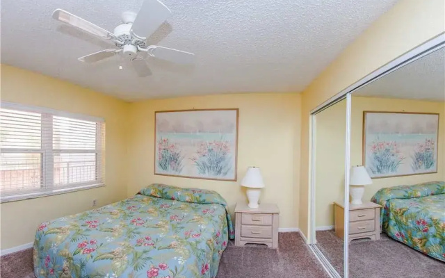 photo 2 of 106 Madeira Norte Condo by RedAwning