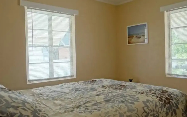 photo 2 of 108 6th S House #54626 2 Bedrooms 1 Bathroom Home