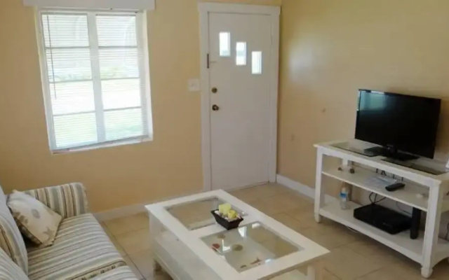 photo 3 of 108 6th S House #54626 2 Bedrooms 1 Bathroom Home