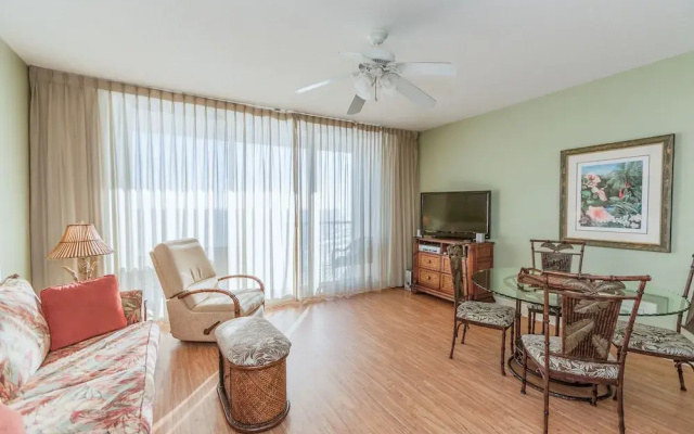 photo 2 of 10901 Front Beach Rd Condo OFC 607 2 Bedrooms 2 Bathrooms Condo