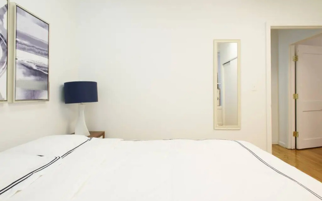 photo 4 of 109-1 Huge 3BR Best Value Amazing NYC Apt