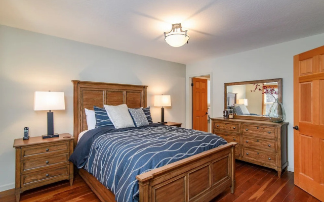 photo 5 of 10991 Zermatt Dr Home