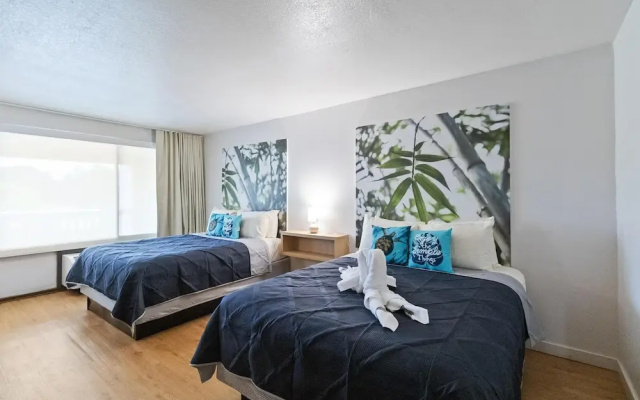 photo 2 of 1/1 Condo-hotel With Double bed and Community Pool Miles From Disney!