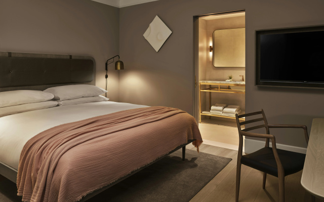 photo 4 of 11 Howard, New York, a Member of Design Hotels