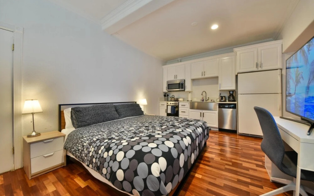 photo 4 of 110 Contemporary Home, Recently Remodeled