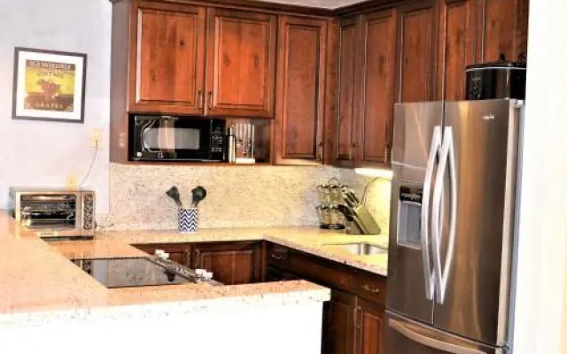 photo 3 of 1100 N Frontage Rd Condo Unit W 2305