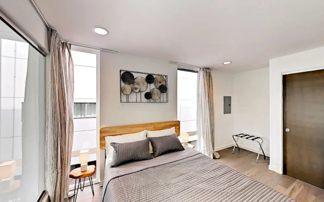 photo 4 of 1106 C 14th Ave Townhouse 3 Bedrooms 2 Bathrooms Townhouse