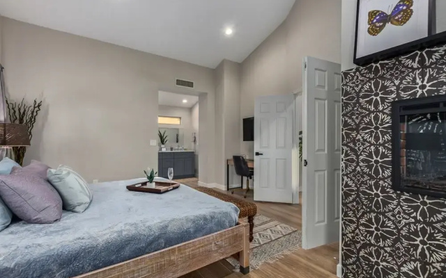 photo 4 of 110th Scottsdale 3 Bedroom Home by RedAwning