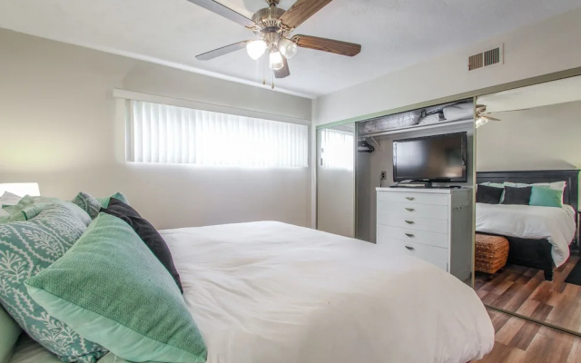 photo 4 of 114 Onyx Avenue Townhouse 3 Bedrooms 2 Bathrooms Townhouse