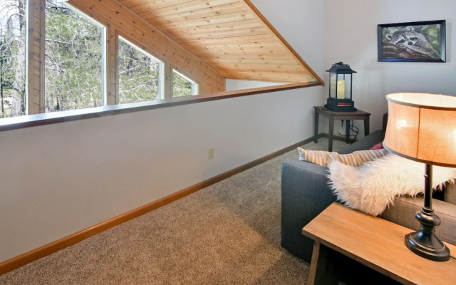 photo 3 of 11443 Northwoods Blvd House Unit B - 2 Br home by RedAwning