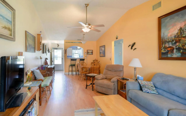 photo 3 of 1152 Fairvilla by Ocean Properties