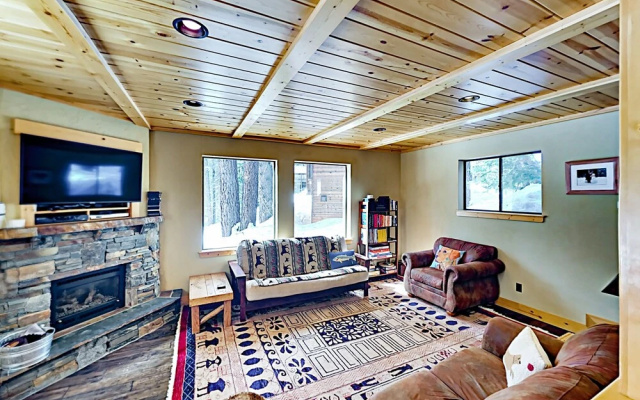 photo 3 of 11541 Truckee - 3 Br Home