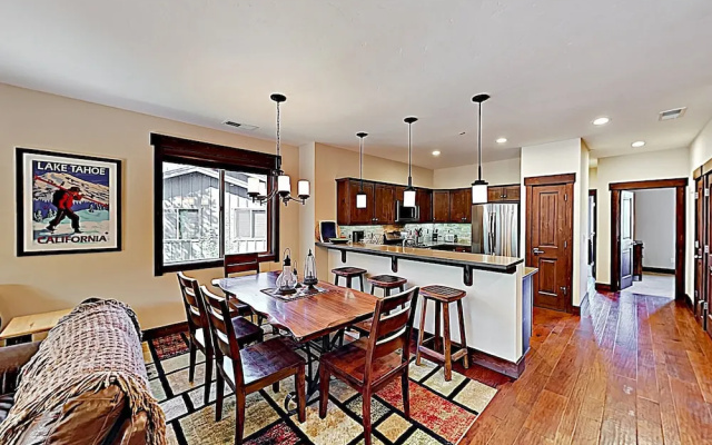 photo 3 of 11595 #4 Truckee - 3 Br Condo