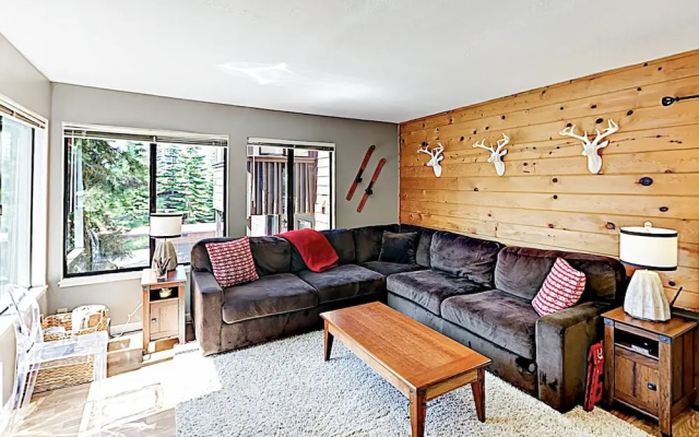 photo 3 of 11711 Truckee - 2 Br Condo