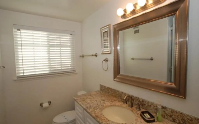 photo 4 of 121 33rd St B (68287)