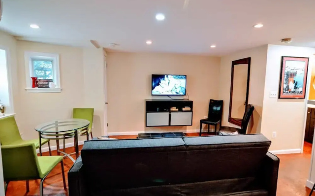 photo 3 of 1218 Independence Apartment #1018 - 1 Br Apts