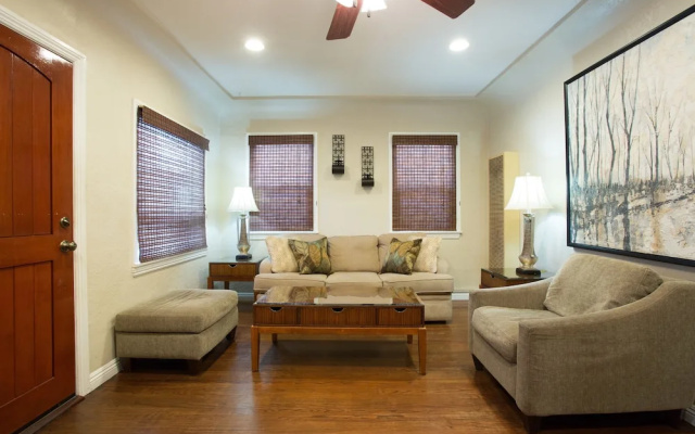 photo 4 of 128 39th Street A (68438) - 2 Br townhouse by RedAwning
