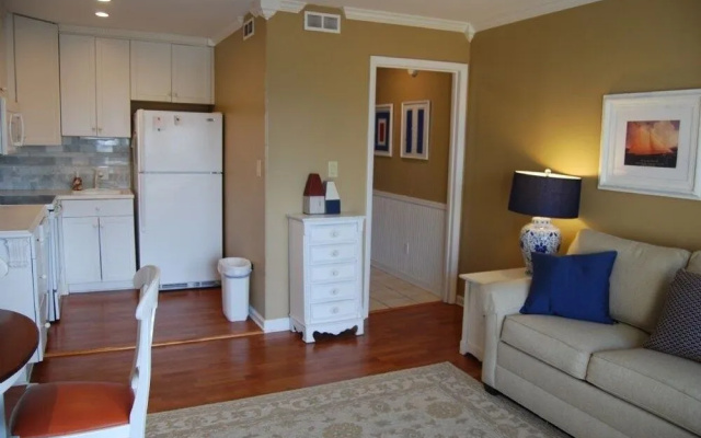 photo 3 of 128 Breakers 1 Bedroom 1 Bathroom Villa