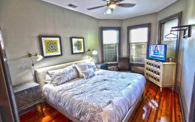 photo 4 of 130 Southeast Townhome #1064 - 4 Br Townhouse