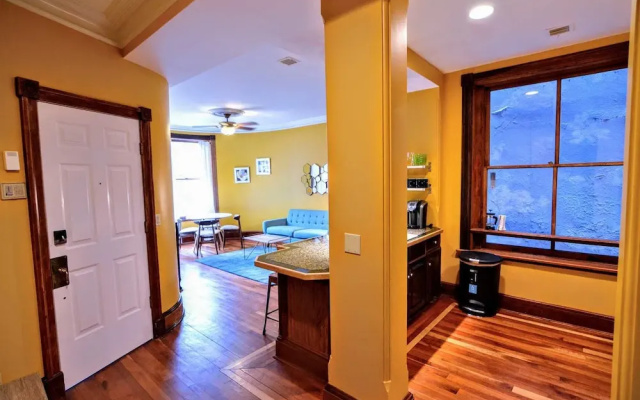photo 5 of 1305 Northwest Rhode Island Apartment #1076 - 2 Br Apts