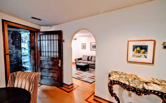 photo 4 of 1305 Rhode Island Apartement #1086 2 Bedrooms 1 Bathroom Apts
