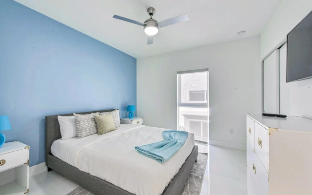 photo 5 of 1315 North Ocean Blvd Townhouse by RedAwning
