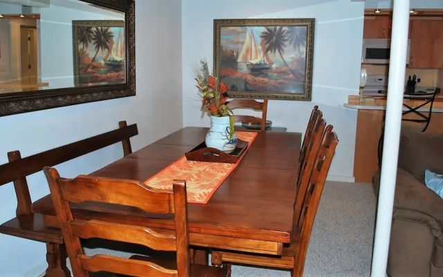 photo 5 of 132 6Th Avenue