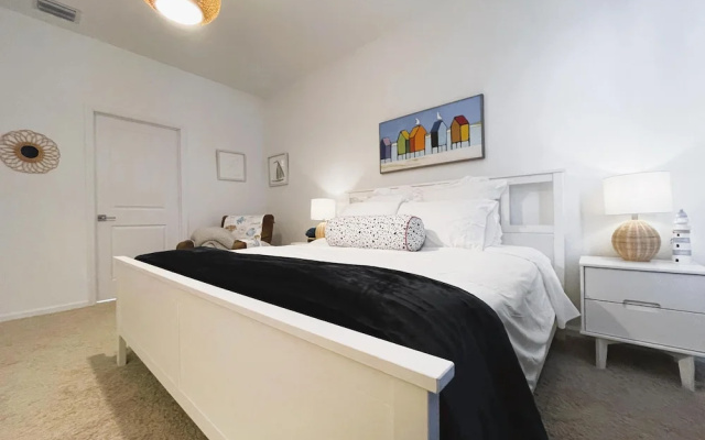 photo 4 of 13233 NEW 3BR Beach House Theme Air Base