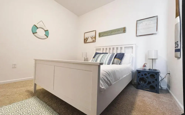 photo 5 of 13233 NEW 3BR Beach House Theme Air Base