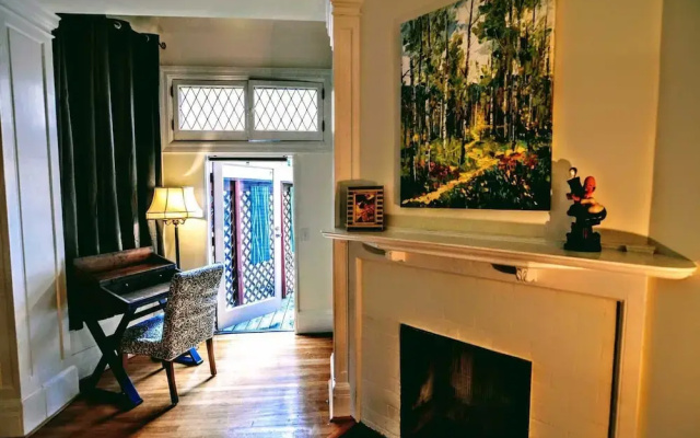 photo 2 of 1331 Northwest Apartment #1065 - 1 Br Apts