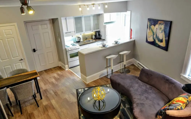 photo 2 of 1331 Northwest Apartment #1069 - 1 Br Apts