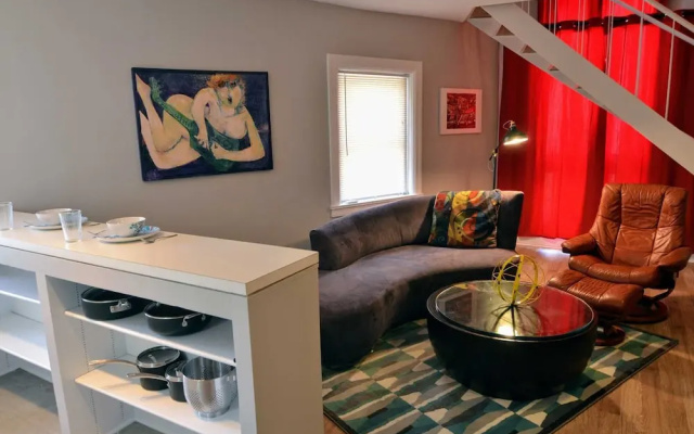photo 3 of 1331 Northwest Apartment #1069 - 1 Br Apts