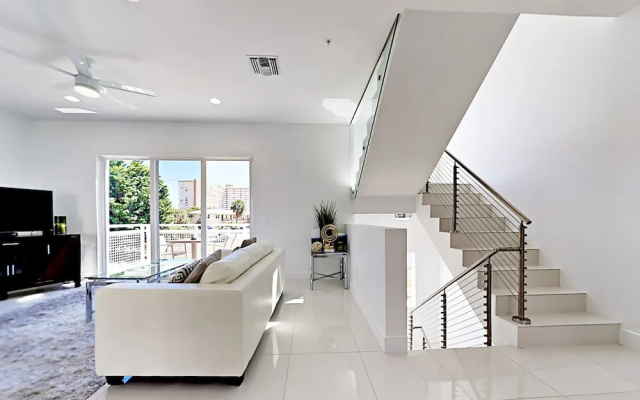 photo 5 of 1339 Ocean Boulevard Condo Unit #14b 4 Bedrooms 3.5 Bathrooms Condo