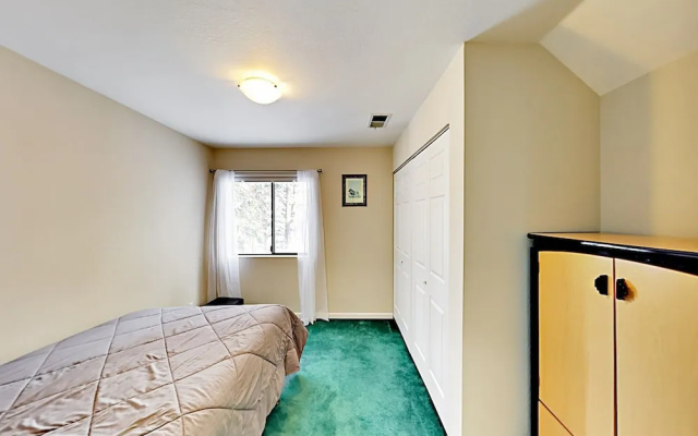 photo 4 of 13784 Truckee - 4 Bedroom Home