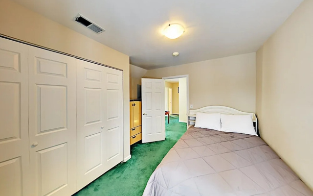 photo 5 of 13784 Truckee - 4 Bedroom Home