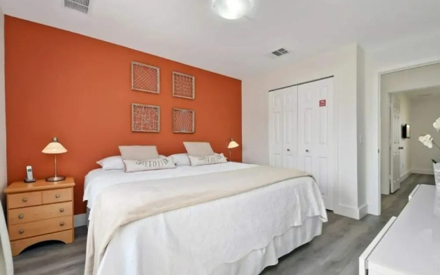 photo 3 of 139 Stunning Home Inside Disney Area