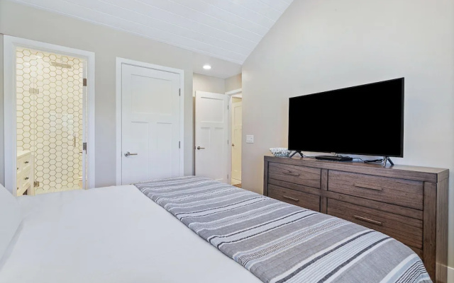 photo 5 of 1391 South Walnut Condo Unit 1504 2 Bedrooms 2.5 Bathrooms Condo