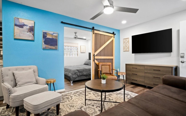 photo 4 of 14 Chelsea Place 1 Bedroom Condo by RedAwning