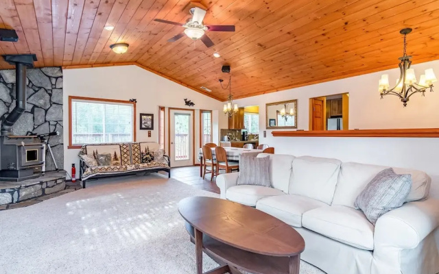 photo 3 of 14029 Northwoods Blvd Home