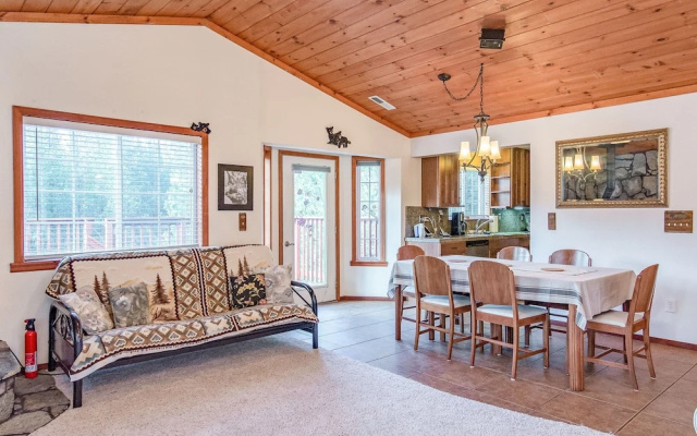 photo 5 of 14029 Northwoods Blvd Home