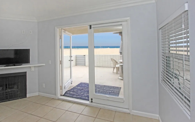 photo 4 of 1404 W Ocean Front A 68165 by RedAwning