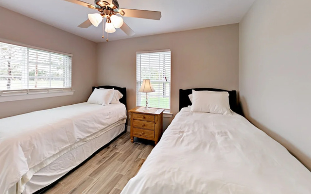 photo 3 of 1411 Linden Home 3 Bedrooms 2 Bathrooms Home