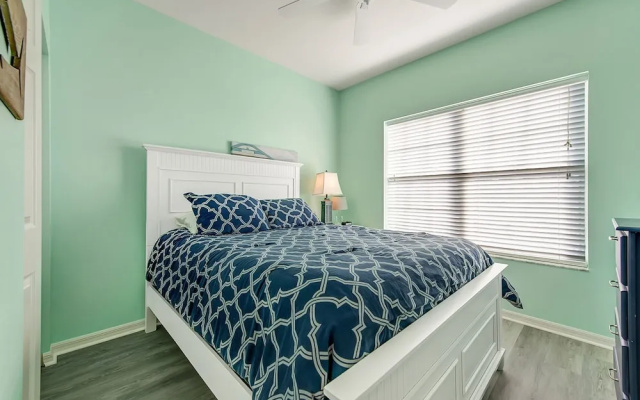 photo 3 of 1417 Bermuda Bay Club 3 Bedroom Townhouse by RedAwning