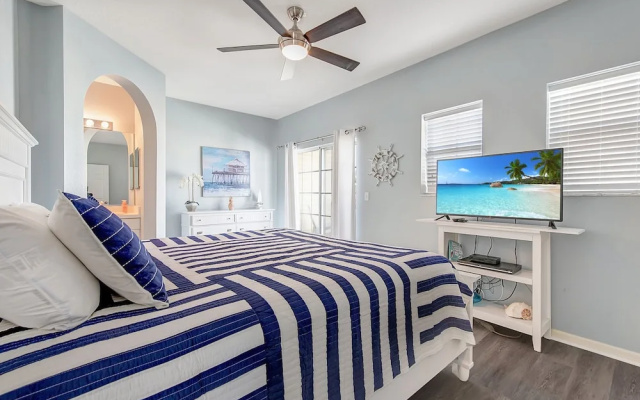 photo 5 of 1417 Bermuda Bay Club 3 Bedroom Townhouse by RedAwning